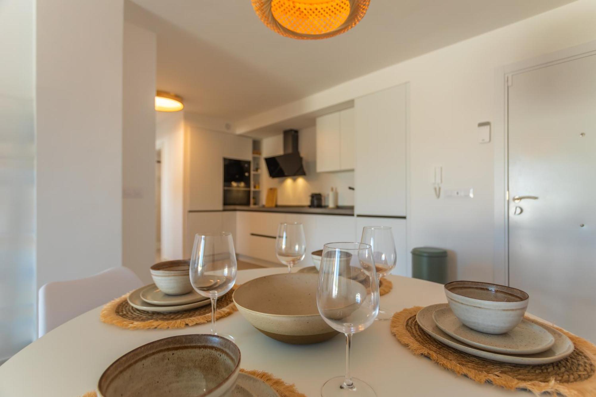 Gran Terraza Con Vistas, Piscina & Wifi - Aparcamiento Privado *