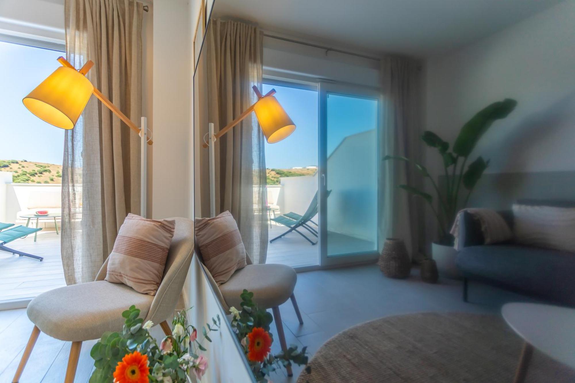 Gran Terraza Con Vistas, Piscina & Wifi - Aparcamiento Privado